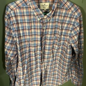 American Eagle Button Up